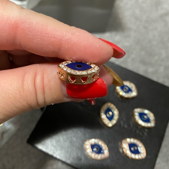 14 pcs hamsa 🧿 eye charms - Picture 7 of 8